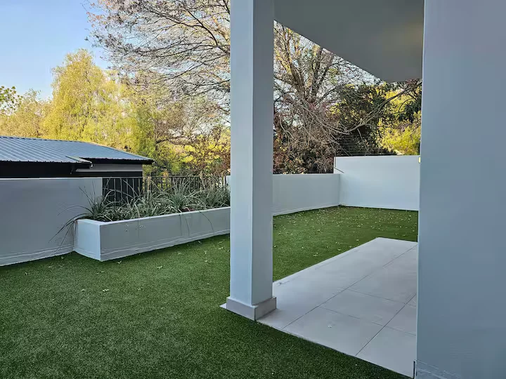 Patio and garden area at The Madison